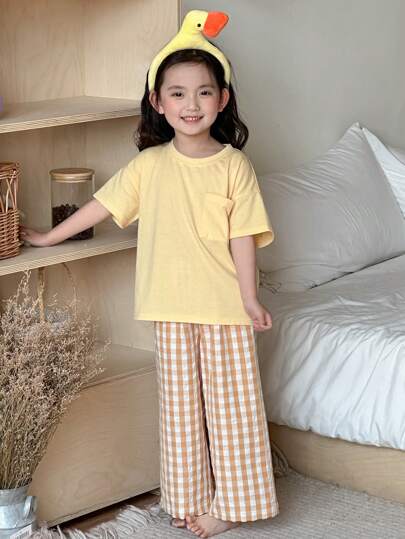 Dazy Kids مجموعة من 2 قطعة للفتيات الشابات، تي شيرت قطني قصير الأكمام أحادي اللون بياقة مستديرة + بنطلون طويل قطني منسوج مربعات لملابس المنزل، للربيع والصيف رمضان