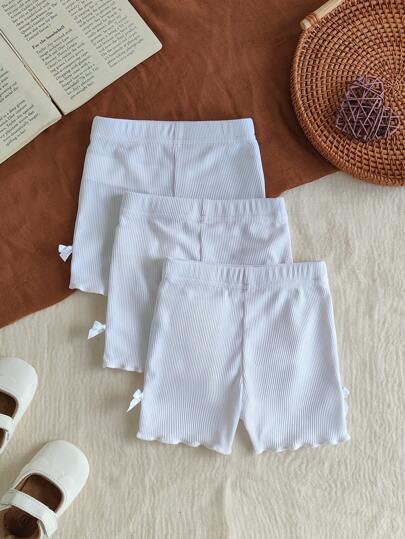 SHEIN Vintaside Kids مجموعة 3 قطع للبنات الرضع 0-3 سنوات، ملابس ربيعية وصيفية كاجوال رياضية من الأنسجة المحبوكة والمرنة بألوان صلبة، تتكون من شورت مناسب للارتداء داخل المنزل وخارجه