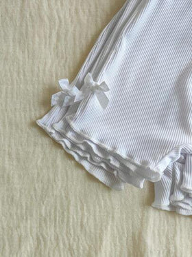 SHEIN Vintaside Kids مجموعة 3 قطع للبنات الرضع 0-3 سنوات، ملابس ربيعية وصيفية كاجوال رياضية من الأنسجة المحبوكة والمرنة بألوان صلبة، تتكون من شورت مناسب للارتداء داخل المنزل وخارجه