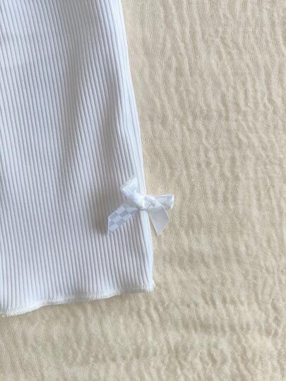 SHEIN Vintaside Kids مجموعة 3 قطع للبنات الرضع 0-3 سنوات، ملابس ربيعية وصيفية كاجوال رياضية من الأنسجة المحبوكة والمرنة بألوان صلبة، تتكون من شورت مناسب للارتداء داخل المنزل وخارجه