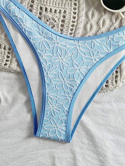 Swim Mod 2 حزمة ملابس صيفية شاطئية للنساء، ملابس علوية حمالات سباغيتي مزخرفة بنقشات زهور والجزء السفلي قصير قطعتي بكيني، بذلة السباحة