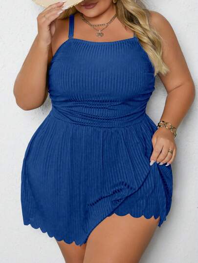 SHEIN CURVE+ مجموعة ملابس سباحة تانكيني بحجم كبير للنساء، بلون أحادي بدون أكمام مع تنورة، أسلوب عطلة عادي