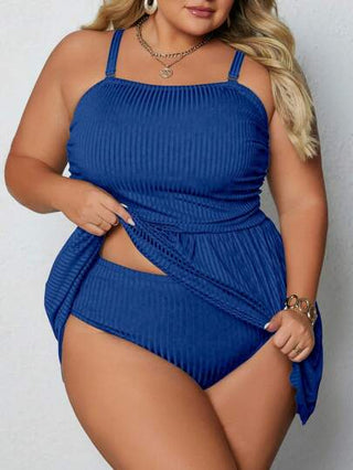SHEIN CURVE+ مجموعة ملابس سباحة تانكيني بحجم كبير للنساء، بلون أحادي بدون أكمام مع تنورة، أسلوب عطلة عادي
