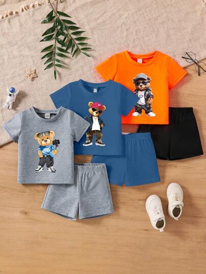 SHEIN 2 قطعة/مجموعة ملابس أطفال صغار ذكور، مجموعة شورت ولباس علوي رسمة الدب الجذابة، يومية مريحة، طقم صيفي مكون من 3 قطع