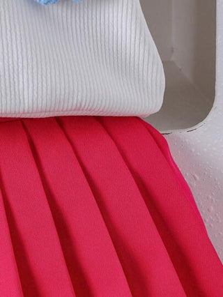 SHEIN مجموعتان من ملابس البنات الرضع الصيفية: قميص محبوك مطرز + تنورة ذات طيات بلون واحد