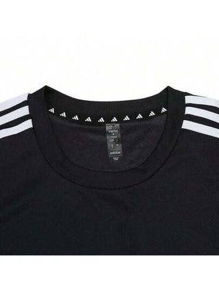 Adidas قميص قصير الأكمام من نوع TR-ES BASE 3S مصنوع من قماش محبوك بياقة عالية للرجال TIB8151