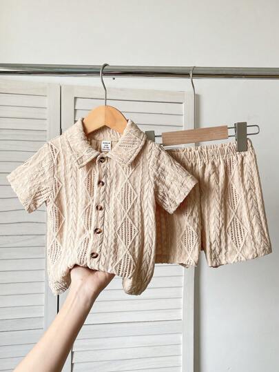 SHEIN Vintaside Kids طقم ملابس وليد حتي سنة، قميص قصير الأكمام وشورت بلون المشمش، قماش مخملي مناسب لارتداء الأطفال في الصيف