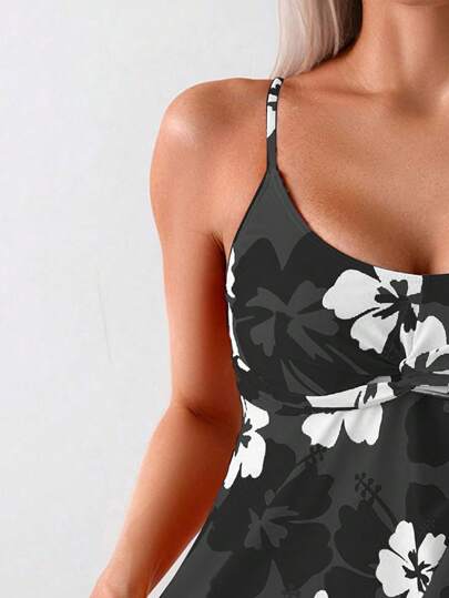 طقم تانكيني حريمي Swim Lushoire طقم سباحة 2 قطعة بحمالات رفيعة وطبعات زهور عشوائية، بلوزة كاجوال وسروال للنساء