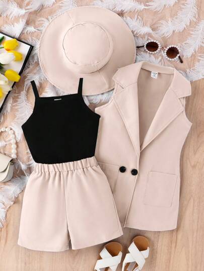 SHEIN Elladie kids 3 قطع مجموعة الأعمال للفتاة الصغيرة: ملابس علوية كشكش أسود محبوك ، وسترة بدون أكمام ، وشورت + قبعة ، مجموعة ملابس المكتب للأطفال