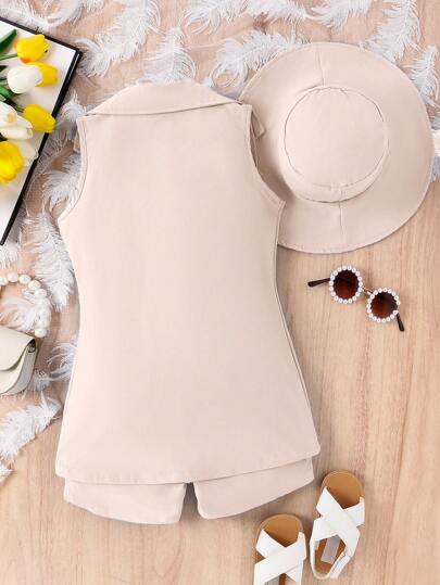 SHEIN Elladie kids 3 قطع مجموعة الأعمال للفتاة الصغيرة: ملابس علوية كشكش أسود محبوك ، وسترة بدون أكمام ، وشورت + قبعة ، مجموعة ملابس المكتب للأطفال