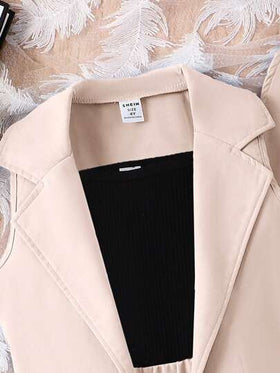 SHEIN Elladie kids 3 قطع مجموعة الأعمال للفتاة الصغيرة: ملابس علوية كشكش أسود محبوك ، وسترة بدون أكمام ، وشورت + قبعة ، مجموعة ملابس المكتب للأطفال
