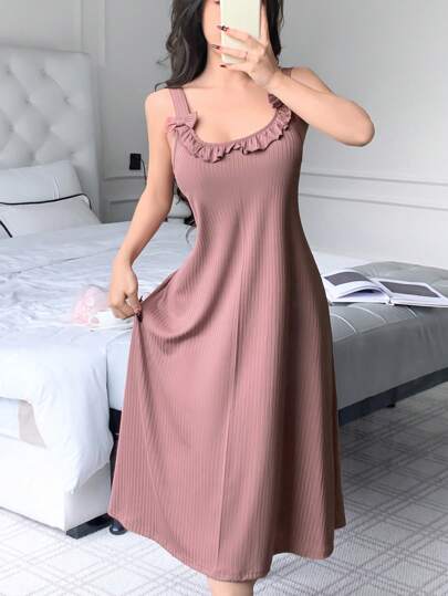 SHEIN فستان منزلي نسائي مع تعليقة أنيقة على شكل فيونكة ثلاثية الأبعاد