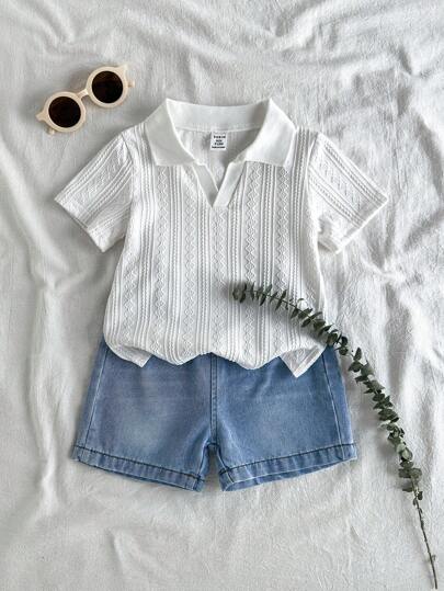 SHEIN Vintaside Kids طقم صيفي أنيق ومتعدد الاستخدامات للأولاد الرضع، يتكون من ملابس علوية قصيرة الأكمام بياقة عادية وشورت جينز عصري، مناسب للارتداء اليومي، والتخييم العائلي، وتناول الطعام، أو التسوق.