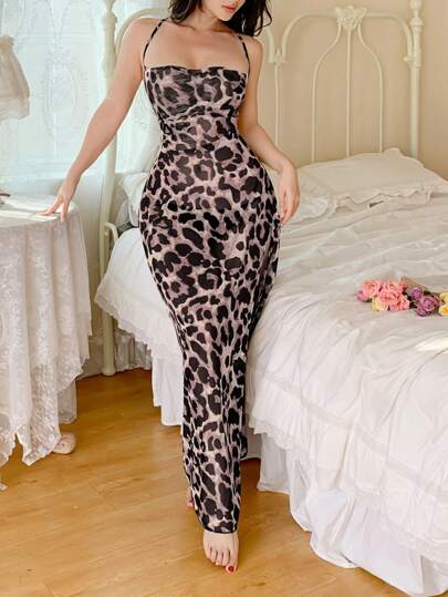 SHEIN فستان نوم ماكسي أنيق وجذاب من القماش الشبكي بطبعة نمر للنساء