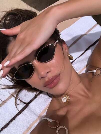 نظارة شمسية معدنية إطار بولي جون فضية ذات لون كامل للنساء، طراز رجعي أنيق للملابس الكاجوال في الصيف والشاطئ والسفر والخارج، إطار هندسي بطراز عتيق للخروج والعودة إلى المدرسة