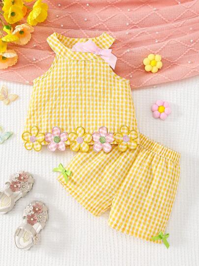 SHEIN مجموعة بنطلون وبلوزة بدون أكمام للبنات الصغار مطرزة بزهرة ورقبة مربعة، للربيع والصيف