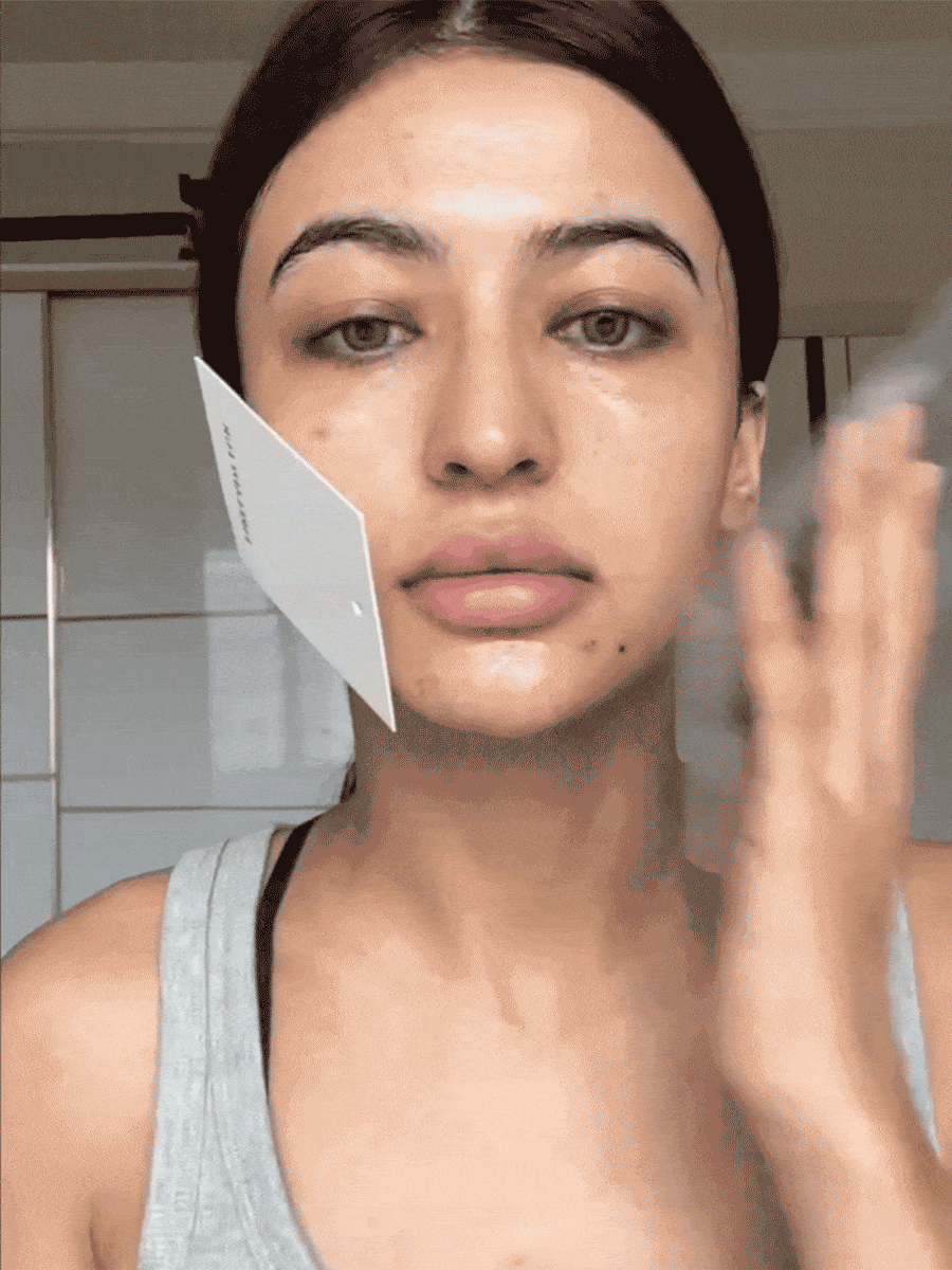 SHEGLAM برايمر مرطب Good Grip-Blueberry + Aha Oil Control Moisturizing Blueberry Primer Gel ينعم الخطوط الدقيقة ويمنع ظهورها، برايمر للوجه خالٍ من الزيوت والسيليكون علامة تجارية جمال مكياج ميكب مستحضرات تجميل للنساء الفتيات مثالي لفصل الشتاء الربيع مثا...