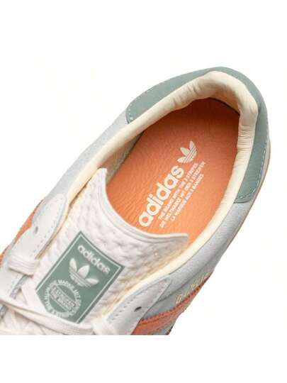 Adidas Originals حذاء GAZELLE INDOOR مريح وخفيف الوزن ومنخفض الارتفاع ومقاوم للتآكل للرجال والنساء
