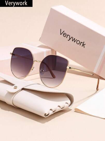 Verywork قطعة واحدة نظارة شمس للنساء كبيرة الحجم بتصميم كلاسيكي عتيق وجودة عالية من طراز INS، مضادة للأشعة فوق البنفسجية مناسبة للقيادة والتسوق وممارسة الجولف والأنشطة الخارجية والحفلات الشاطئية والعطلات. إكسسوارات أنيقة ومناسبة لأوقات العائلة والسفر والع