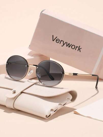 Verywork قطعة واحدة نظارة شمس نسائية بتصميم جديد على الطراز القديم، ذات جودة عالية وحماية من الأشعة فوق البنفسجية ، مناسبة للأنشطة الخارجية والكاجوال والشواطئ المدارية ، إضافة أنيقة للإطلالة، اختيار مثالي كهدية لرحلات العائلة والسفر والعطلات الصيفية