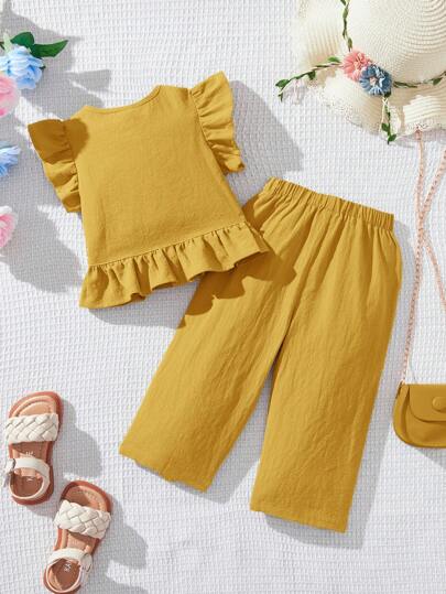 SHEIN طقم قصير وبنطلون مطاطي الخصر للفتيات الصغيرات، لون سادة، ذو تصميم ذيل منسدل معروف بالكشكشة، مثالي لفصل الصيف والعطلات