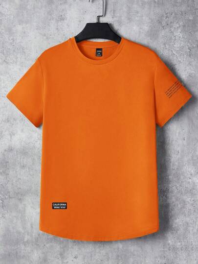 ملابس رجالي Manfinity ModaGents تي شيرت رجالي كاجوال ضيق الياقة قصير الأكمام بطباعة حروف، مناسب للارتداء اليومي