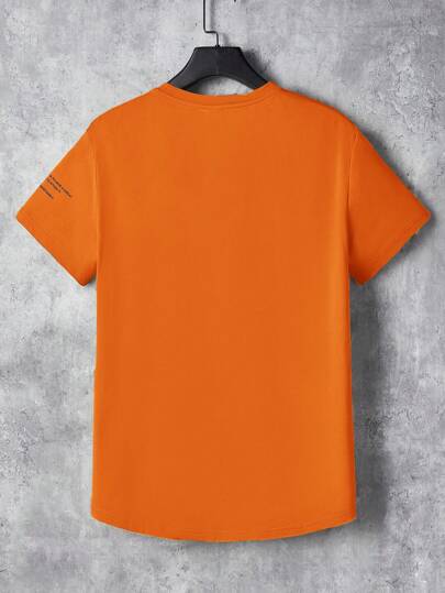 ملابس رجالي Manfinity ModaGents تي شيرت رجالي كاجوال ضيق الياقة قصير الأكمام بطباعة حروف، مناسب للارتداء اليومي