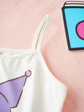 HELLO KITTY AND FRIENDS | SHEIN طقم بيجامة كاجوال مريح للفتيات المراهقات يتكون من ملابس علوية كاميسول أبيض بطباعة كرتونية وشورت بنفسجي