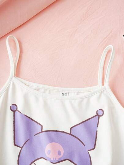 HELLO KITTY AND FRIENDS | SHEIN طقم بيجامة كاجوال مريح للفتيات المراهقات يتكون من ملابس علوية كاميسول أبيض بطباعة كرتونية وشورت بنفسجي