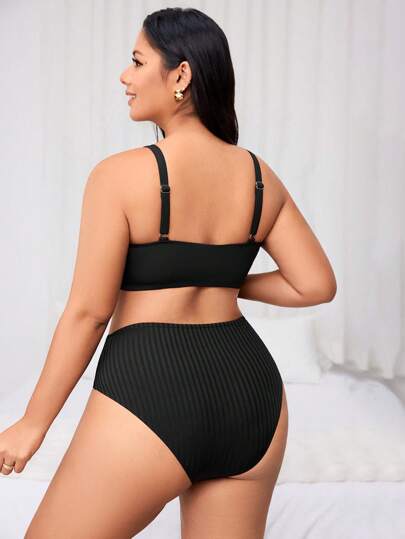 Swim Basics ملابس علوية تانكيني قابلة للتعديل ذات نسيج مموج بلون أسود لأحجام كبيرة