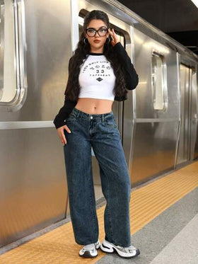 SHEIN PETITE بنطلون جينز قطن أحادي اللون، فضفاض عملي وكاجوال