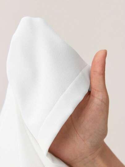 BizChic شورت مطوي الخصر مع جيوب جانبية، أنيق وأنيق للتنقل الحضري، الارتداء اليومي، أسلوب رجعي رومانسي من التسعينيات، مناسب لعيد الميلاد، رأس السنة، عيد الحب، الحفلات، الشاطئ، التخرج، الموضة، الكرنفال، العطلات، ضيف الزفاف، الغداء، المطار، متعدد المناسبات
