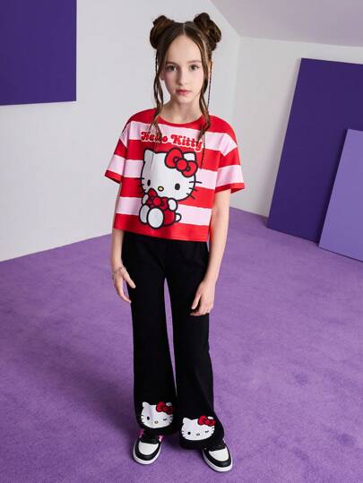 girls sets HELLO KITTY AND FRIENDS |  طقم لفتاة المراهقة مكون من تي-شيرت أكمام قصيرة بطباعة قطة كرتونية مخططة بطراز لطيف وأناقة الجامعة، وبنطلون أسود مفلفل عادي