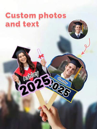 مراوح وجه مخصصة مع مقبض خشبي، مراوح رؤوس التخرج، مراوح وجه التخرج، مراوح رؤوس فئة 2025، وجوه التخرج على عصا