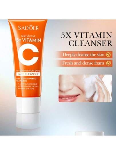 SADOER 4 قطع مجموعة العناية بالبشرة السفر فيتامين سي - مرطب مرطب لجميع أنواع البشرة ، جوهر مرطب ، تونر ، منظف وجه ، كريم ليلي، تغذية عميقة بالجليسرين ، صيغة قليلة الحساسية لتعزيز الشدة والمرونة ، العناية المنعشة والمنارة لتفتيح البشرة