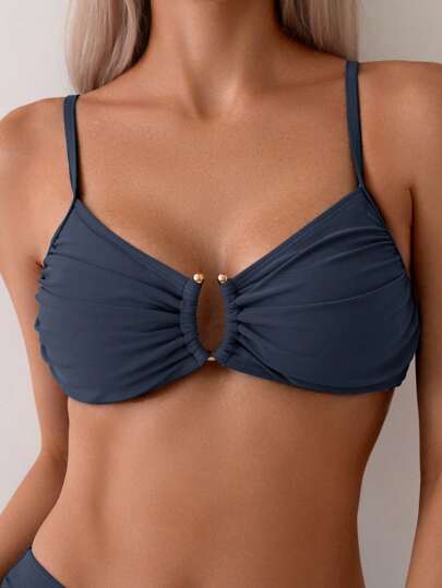 طقم تانكيني حريمي Swim Chiccia طقم بكيني من اللون الأحادي التصميم متنوع الطيات حول الأحزمة