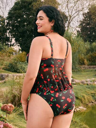 SHEIN مجموعة بيكيني من الحجم الكبير مطبوع عليها فواكه الكرز