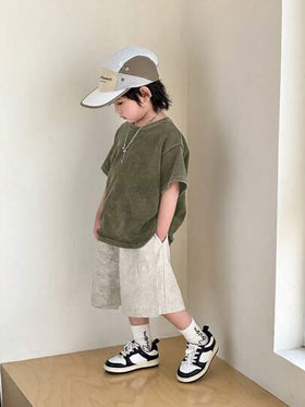 SHEIN قميص كاجوال رياضي للأولاد بتصميم ياباني وكوري ذو قصة واسعة, محلول بالماء ناعم ومريح بياقة مستديرة، مناسب للأطفال للعودة إلى المدرسة والحفلات والأعياد والأداءات والأعراس والمعمودية والرحلات وممارسة الرياضة في الربيع والصيف