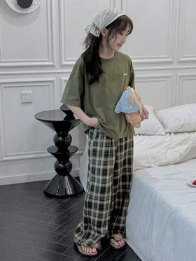 Dazy Kids مجموعة مريحة لليافعات من بلوزة بطباعة جرافيكية وسروال قصير رقيع رمضان