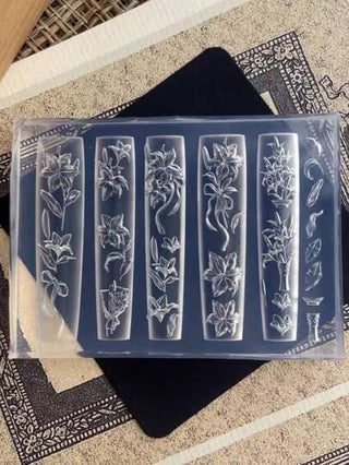 قالب فني للأظافر من السيليكون قطعة واحدة، بنقوش وزخارف مقطعة من الورود والزنابق والزنابق، أداة DIY ثلاثية الأبعاد مزينة بنقش الأزهار الثلجية لإمدادات الأظافر