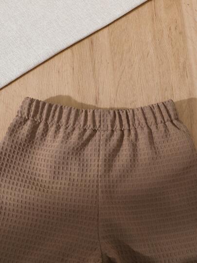 Vintaside Kids طقم كارديجان وشورت بأكمام قصيرة وياقة مزينة بجيوب للأولاد الصغار