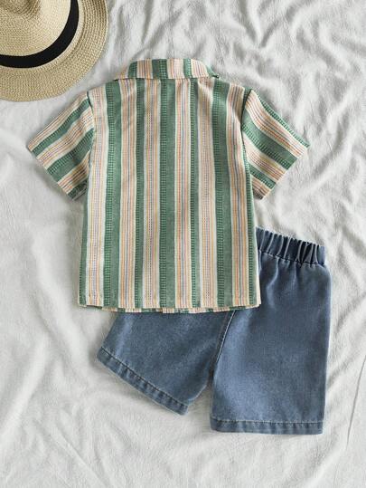 SHEIN Vintaside Kids طقم ملابس للأطفال الصبيان للربيع والصيف الكاجوال: بولو مخطط أكمام قصيرة وشورت جينز مغسول عصري، مناسب للاستخدام المنزلي ول-الأماكن السياحية واللقاءات مع الأصدقاء