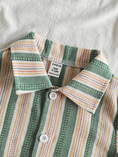 SHEIN Vintaside Kids طقم ملابس للأطفال الصبيان للربيع والصيف الكاجوال: بولو مخطط أكمام قصيرة وشورت جينز مغسول عصري، مناسب للاستخدام المنزلي ول-الأماكن السياحية واللقاءات مع الأصدقاء