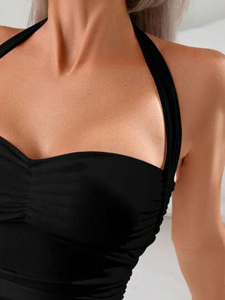 طقم تانكيني حريمي Swim Chiccia 2 قطعة من طقم البيكيني للنساء، ملابس علوية مُفصل بأربطة عريضة ومنسدل، وسروال مثلث قصير، ذو موحد اللون منسوجة بشكل بسيط ، مثالي للعطلات والاستخدام الصيفي