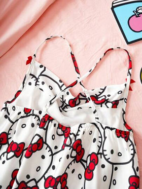 HELLO KITTY AND FRIENDS | SHEIN فستان بذلة مطبوع بقطة كرتونية مريح للفتيات في سن المراهقة