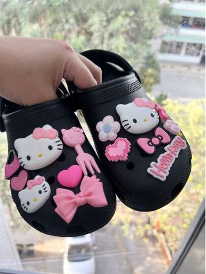 Sanrio 15 قطعة/مجموعة من الزينات القطة الوردية الجميلة لأحذية النساء، إكسسوارات وسحر تزييني لصنادل/كلوغ نسائية، لوازم حفلات