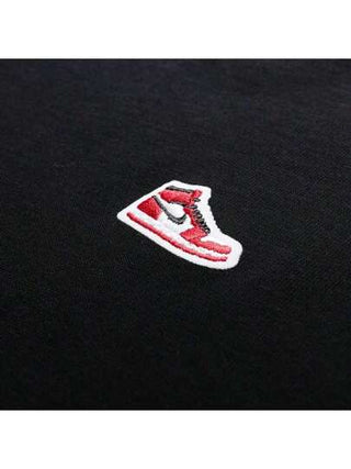 Nike تي شيرت تدريب ضيق من AS M J BRND BR SNKR PCH SS CRW للرجال، للركض واللياقة البدنية، تي شيرت قصير الأكمام مريح وقابل للتنفس، HJ2327-010