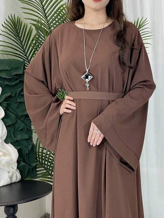 فستان عباية نساء خليجية طويل ذو أكمام، أناقة وبساطة، ألوان عادية