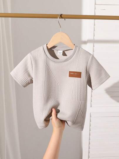 SHEIN Genkimix Kids تي شيرت جيرسيه أساسي للأولاد ذو ياقة دائرية وأكمام قصيرة، موضة الصيف