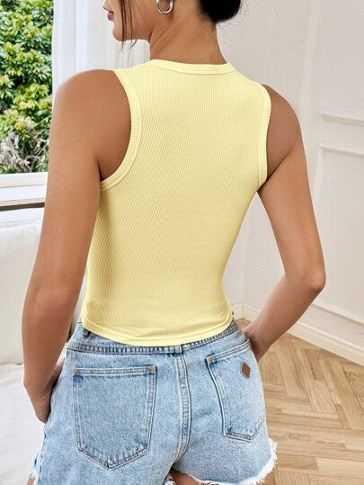 EZwear ملابس علوية نسائية ذات رقبة دائرية مناسبة مزينة بفراشة 3D لا أكمام